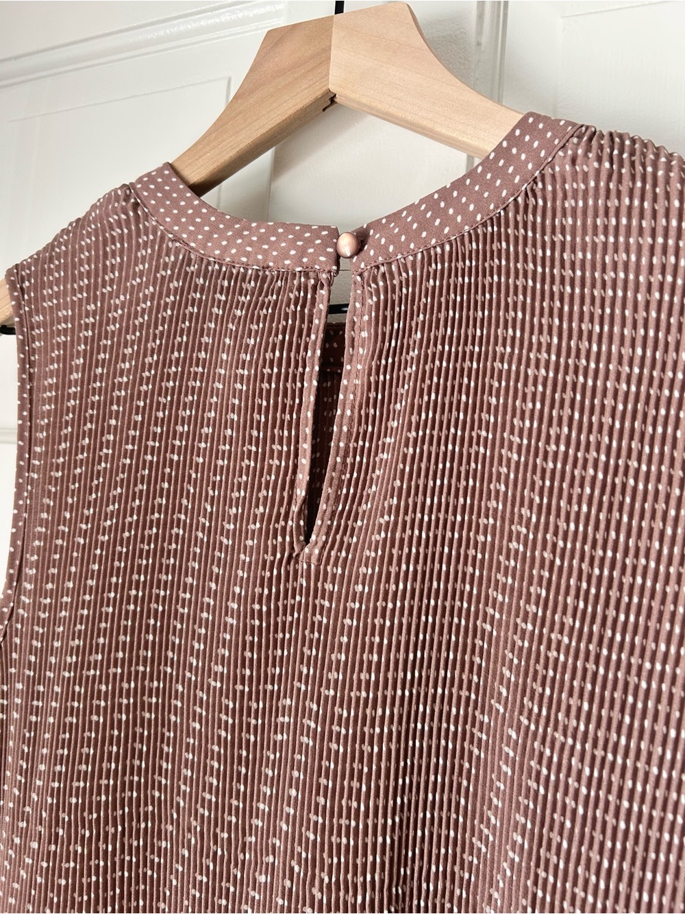 NWOT Adrianna Papell Dusty Rose Polka Dot Pleated Tank M - Picture 5 of 5